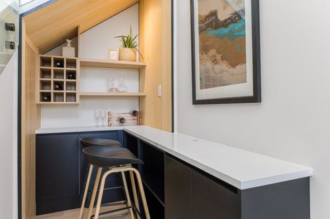 Photo of property in 128 Skulander Crescent, Orewa, 0931