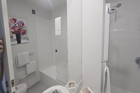 Photo of property in 10/12 Maunganui Road, Mount Maunganui, 3116