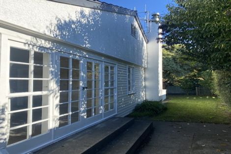 Photo of property in 25 Kent Terrace, Taradale, Napier, 4112