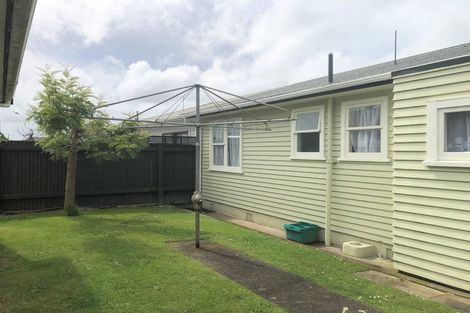 Photo of property in 1 Trafalgar Street, Levin, 5510