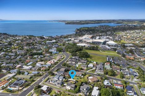 Photo of property in 22b Stanmore Bay Road, Stanmore Bay, Whangaparaoa, 0932