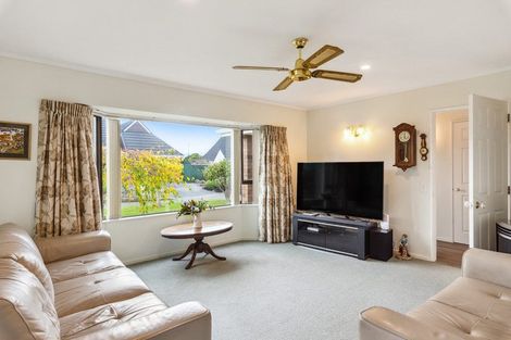 Photo of property in 115 Hillcrest Road, Raumati Beach, Paraparaumu, 5032