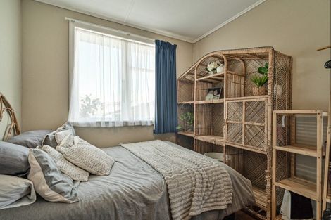 Photo of property in 408 Huia Street, Camberley, Hastings, 4120