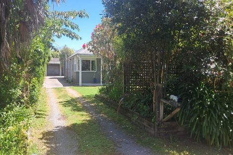 Photo of property in 10 Golf Links Road, Carters Beach, Westport, 7825