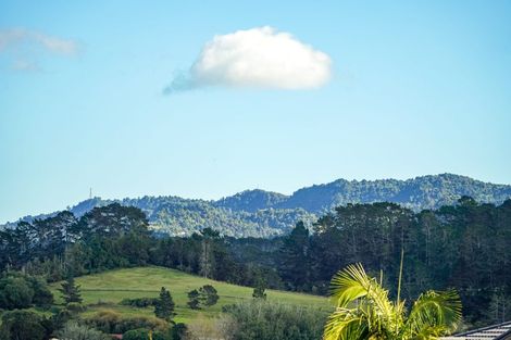 Photo of property in 77 San Marino Drive West, Henderson, Auckland, 0612
