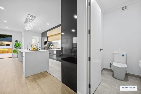 Photo of property in 3 Knockanara Drive, Flat Bush, Auckland, 2019