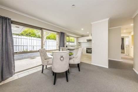 Photo of property in 20a Waterview Road West, Takanini, 2112