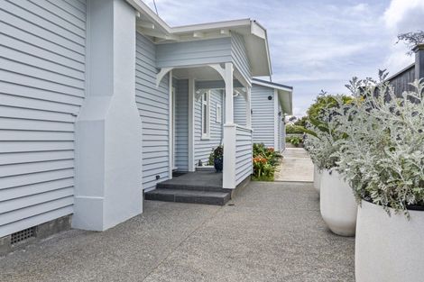 Photo of property in 33 Ballance Street, Lower Vogeltown, New Plymouth, 4310
