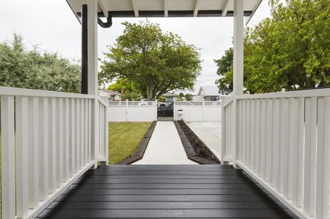 Photo of property in 40 Florence Avenue, Palmerston North, 4414
