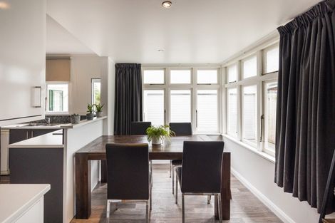 Photo of property in 19 Featherston Street, Takaro, Palmerston North, 4412