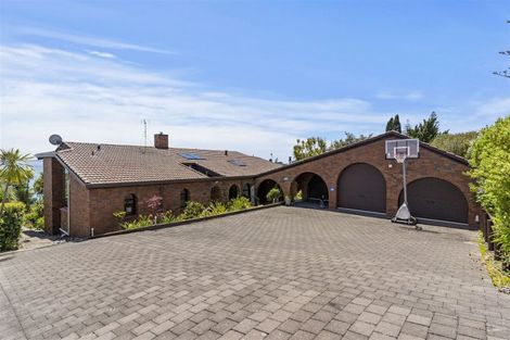 Photo of property in 60 Pacific Parade, Army Bay, Whangaparaoa, 0930