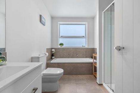 Photo of property in 10 Chain Place, Papamoa, 3118