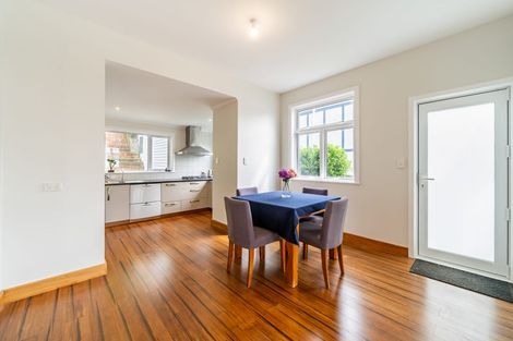 Photo of property in 141 Breaker Bay Road, Breaker Bay, Wellington, 6022