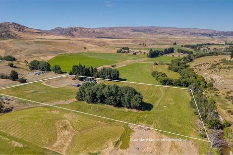 Photo of property in 723 Ardgour Road, Tarras, Cromwell, 9383