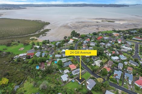 Photo of property in 24 Gill Avenue, Te Atatu Peninsula, Auckland, 0610