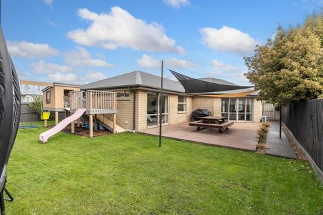 Photo of property in 18 Thurso Place, New Brighton, Christchurch, 8083