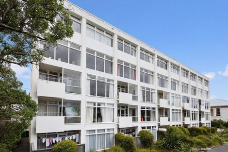Photo of property in 4f9 Claremont Grove, Mount Victoria, Wellington, 6011