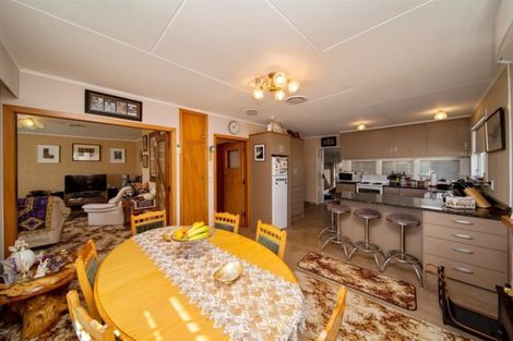 Photo of property in 9 Ropata Street, Hawera, 4610