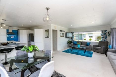 Photo of property in 7 Tukapa Street, Westown, New Plymouth, 4310