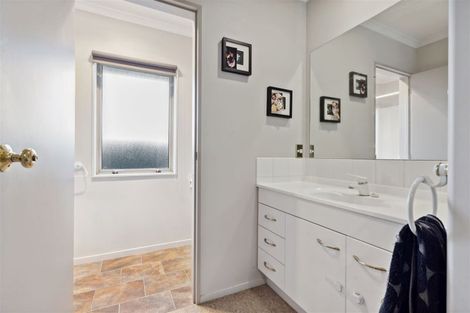 Photo of property in 22 Masefield Drive, Rolleston, 7614