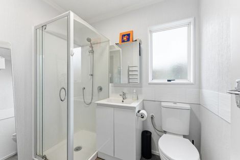 Photo of property in 4 Coromandel Court, Roslyn, Palmerston North, 4414