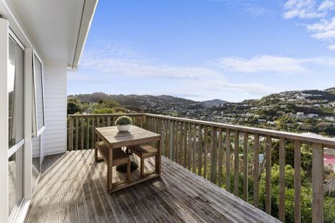 Photo of property in 107f2 Allington Road, Karori, Wellington, 6012