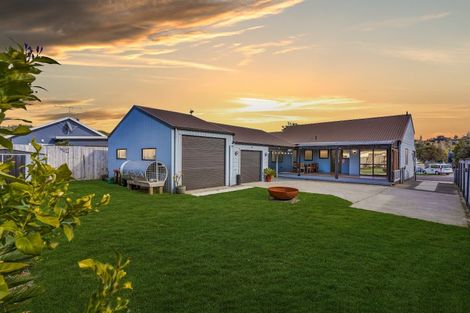 Photo of property in 204 Martyn Road, Whangamata, 3620