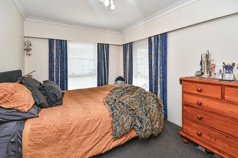 Photo of property in 11a Tatua Place, Conifer Grove, Takanini, 2112