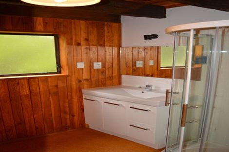 Photo of property in 121 Forest Hill Road, Henderson, Auckland, 0612