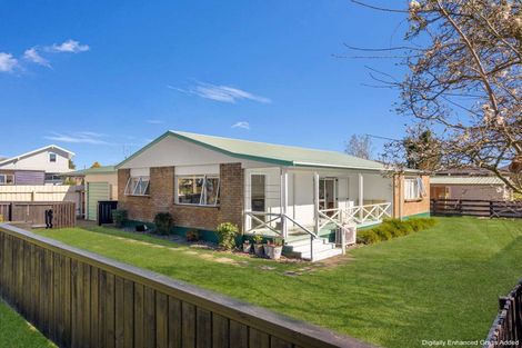 Photo of property in 5 Carlyle Street, Leamington, Cambridge, 3432