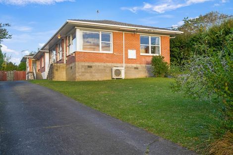 Photo of property in 1/229 Glenfield Road, Hillcrest, Auckland, 0627