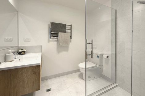 Photo of property in 5/17 Rewarewa Road, Te Atatu Peninsula, Auckland, 0610