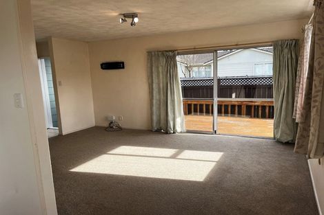 Photo of property in 1/34 Darren Crescent, Half Moon Bay, Auckland, 2012