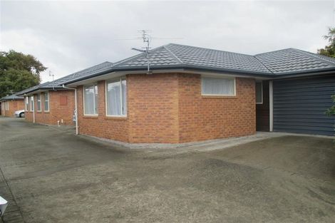 Photo of property in 17b Division Street, Riccarton, Christchurch, 8041