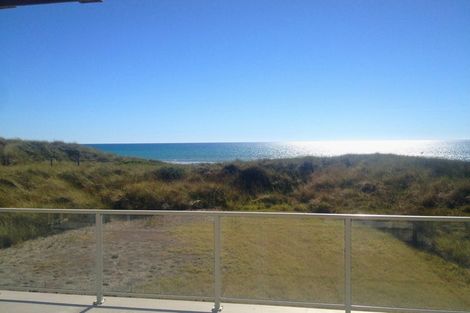 Photo of property in 22a Marine Parade South, Foxton Beach, Foxton, 4815