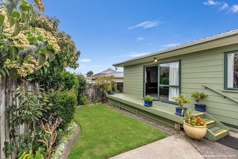 Photo of property in 8a Melleray Place, Randwick Park, Auckland, 2105