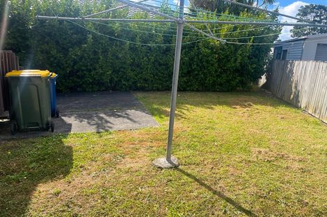 Photo of property in 68 Reynella Drive, Massey, Auckland, 0614