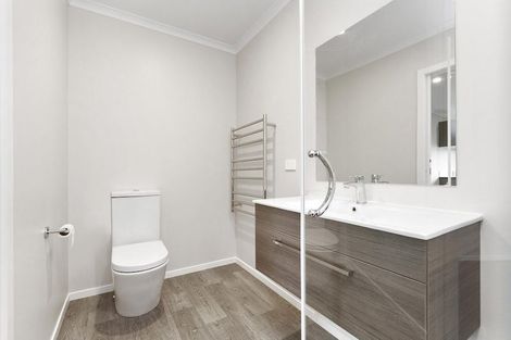 Photo of property in 12 Emmadale Lane, Hamilton East, Hamilton, 3216