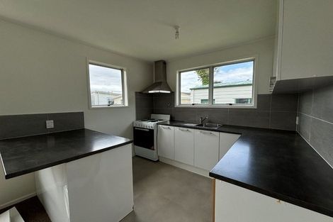 Photo of property in 2 Hobman Place, Manurewa, Auckland, 2102