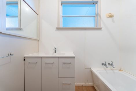 Photo of property in 11 Gibson Street, Seaview, Timaru, 7910