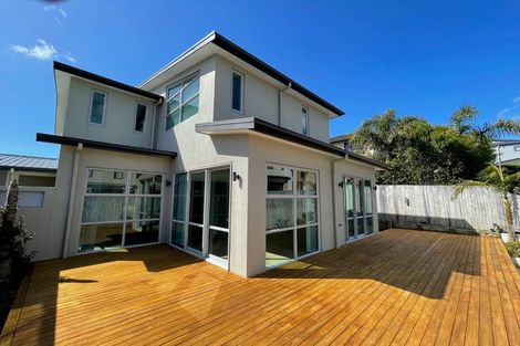 Photo of property in 8 Mana Lane, Pinehill, Auckland, 0632