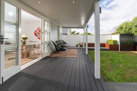 Photo of property in 23 Ferry Street, Seatoun, Wellington, 6022