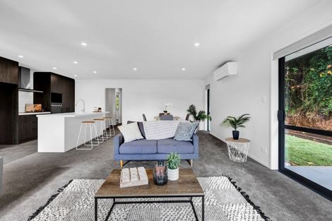 Photo of property in 10a Winstone Place, Highlands Park, New Plymouth, 4312