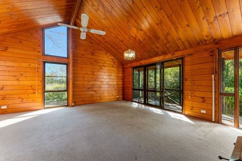 Photo of property in 200 Awa Road, Kumeu, 0891