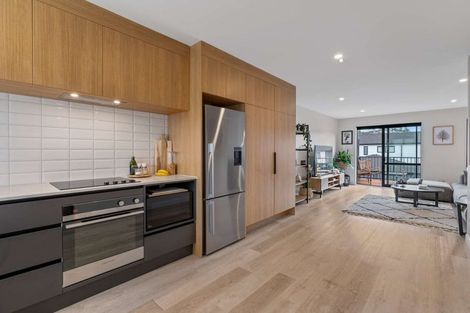 Photo of property in 6 Parenga Lane, Kumeu, 0810