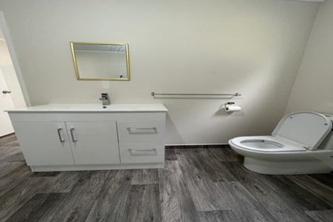 Photo of property in 3 Camilla Grove, Totara Vale, Auckland, 0629