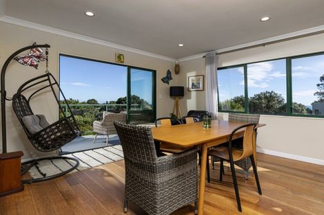 Photo of property in 6 Berridge Road, Muriwai, Waimauku, 0881