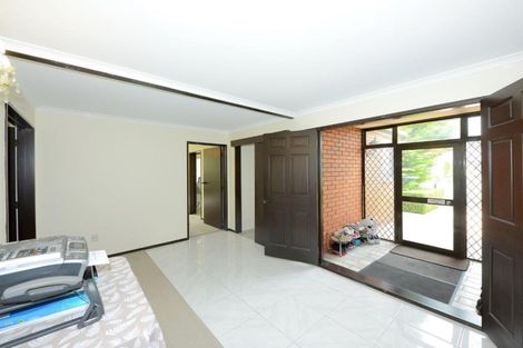 Photo of property in 2 Harkness Place, Avonhead, Christchurch, 8042