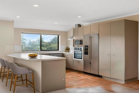 Photo of property in 92 George Deane Place, Greenhithe, Auckland, 0632