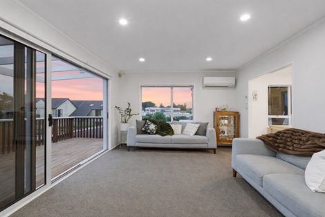 Photo of property in 30 First View Avenue, Beachlands, Auckland, 2018